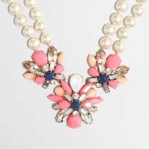J Crew Factory 🏭 Pearl Clusters Necklace